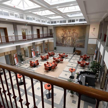 St. Barbara-Haus Hotel Dinslaken Kültér fotó
